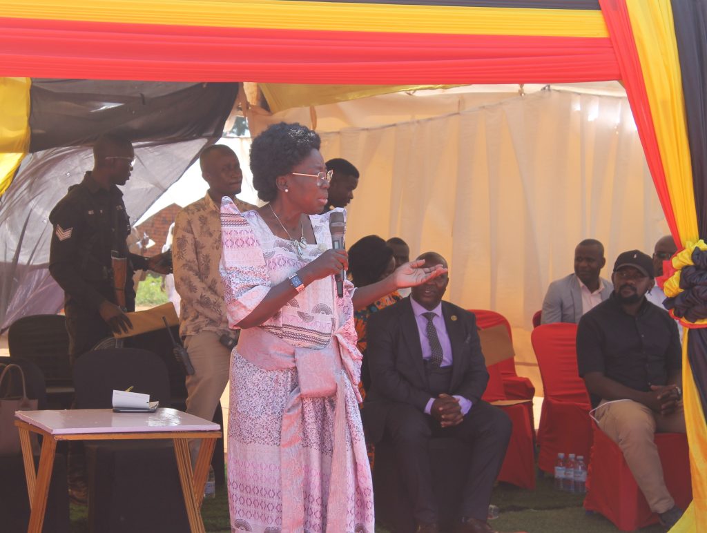 Rt. Hon. Dr. Rebecca Alitwala Kadaga Addressing the people of Mashaga Village on Village Agriculture Model(VAM)