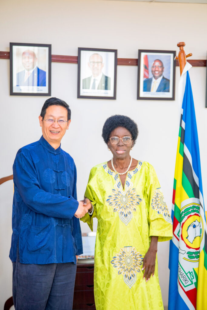 Rt. Hon. Rebecca A. Kadaga, First Deputy Prime Minister and Minister of East African Community Affairs, receives H.E. Zhang Lizhong, the outgoing Chinese Ambassador to Uganda, during a courtesy call at the Minister’s Headquarters, Kingdom Kampala.