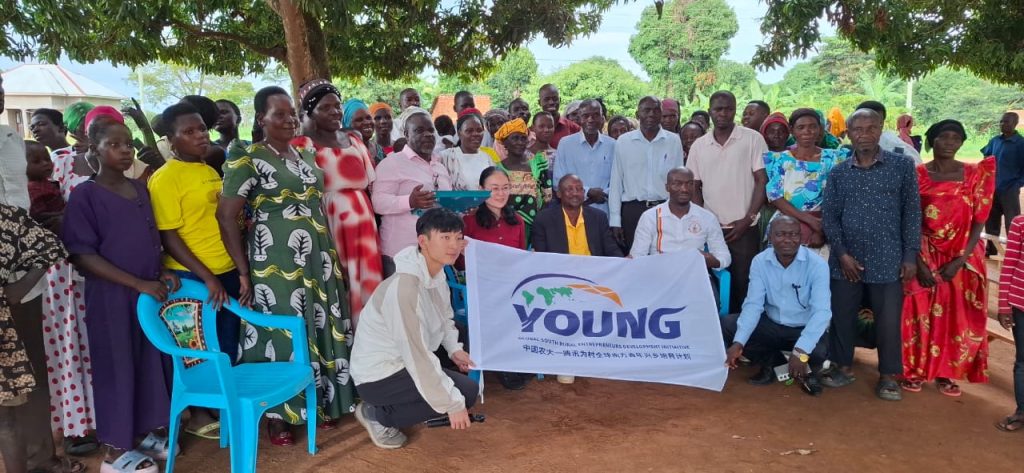 Photo moment: Dr. Li Li, alongside Dr. Mula Anthony and Owek. Sam Nkenga of Busoga Kingdom, officially handing over a 30-sitter hatchery at Bubwika Village, Namutumba District, to support poultry farming and community transformation.