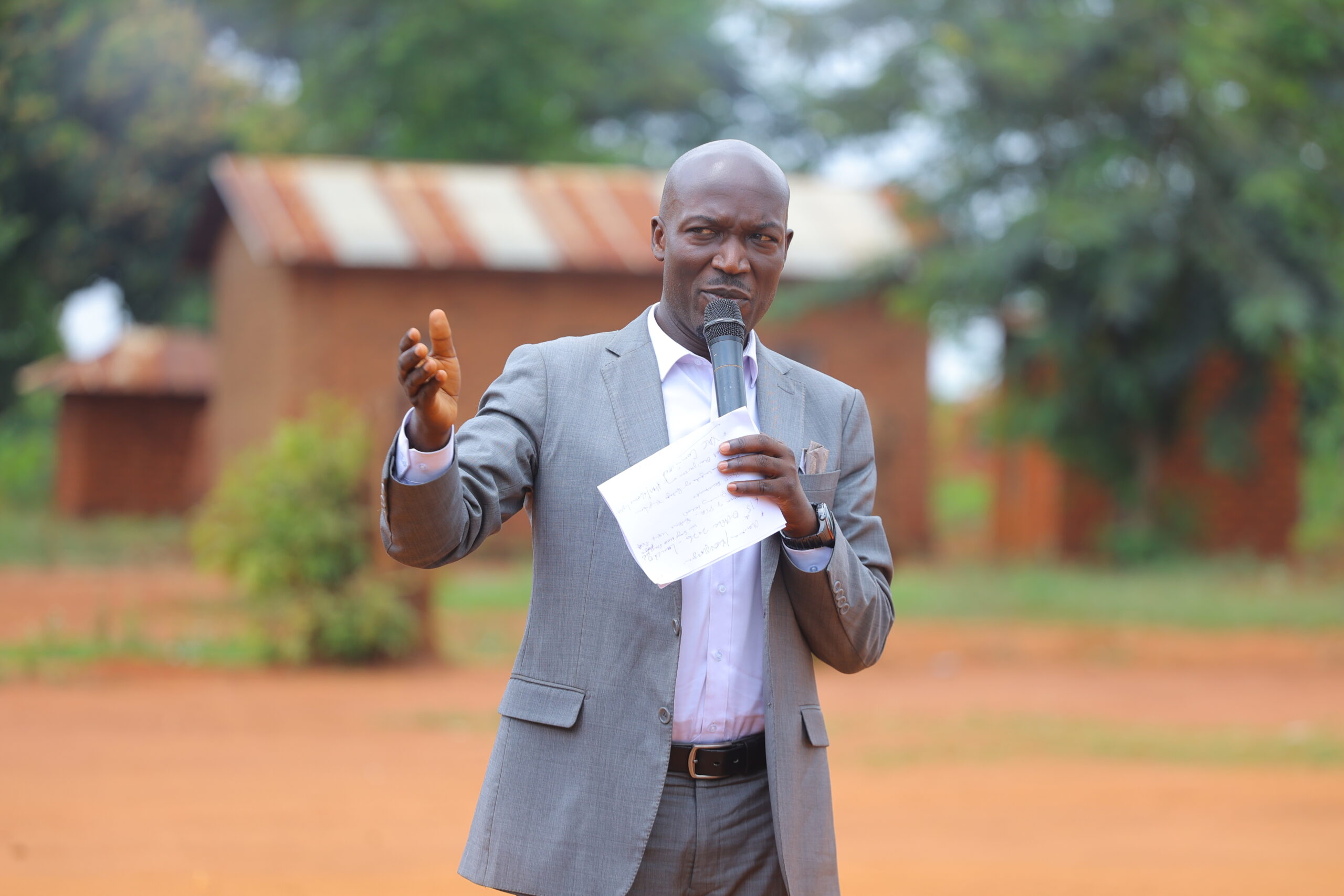 Dr. Mula Anthony DG of the BCD at Buteme Light SDA Primary School during official monitoring visit of FAO Country Representative to Busana Model Village in Kamuli District. 